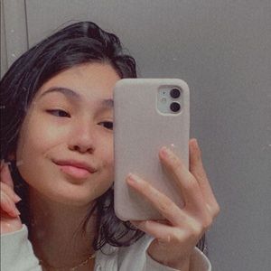 Meet your Posher, Raquel